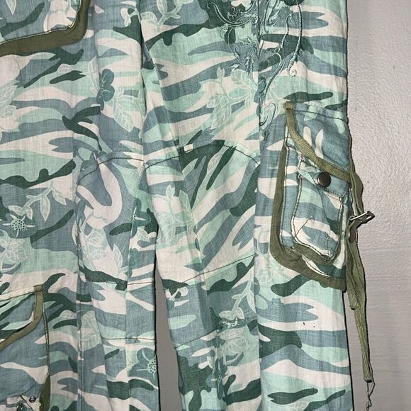 Sugar Lips Lightweight Cargo Pants w/Stud + Tie Details - Picture 4 of 12